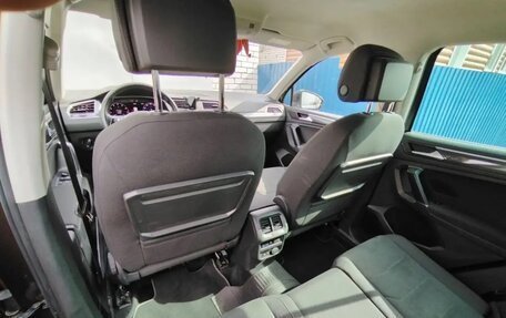 Volkswagen Tiguan II, 2018 год, 2 700 000 рублей, 6 фотография