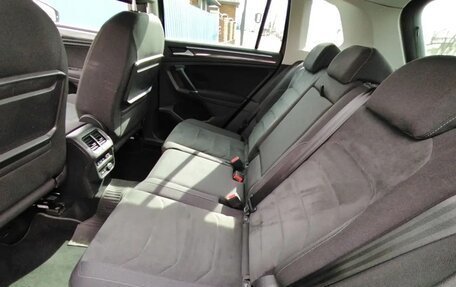 Volkswagen Tiguan II, 2018 год, 2 700 000 рублей, 7 фотография