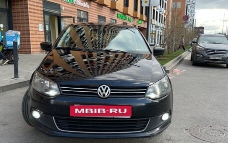 Volkswagen Polo VI (EU Market), 2013 год, 970 000 рублей, 2 фотография