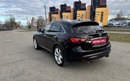 Infiniti QX70, 2014 год, 2 450 000 рублей, 5 фотография