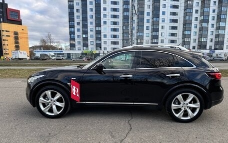 Infiniti QX70, 2014 год, 2 450 000 рублей, 6 фотография