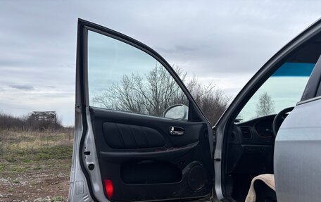 Hyundai Sonata IV рестайлинг, 2005 год, 255 000 рублей, 12 фотография