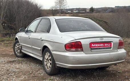 Hyundai Sonata IV рестайлинг, 2005 год, 255 000 рублей, 3 фотография
