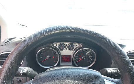 Ford Focus II рестайлинг, 2010 год, 650 000 рублей, 2 фотография