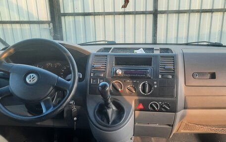 Volkswagen Transporter T5 рестайлинг, 2008 год, 1 350 000 рублей, 11 фотография