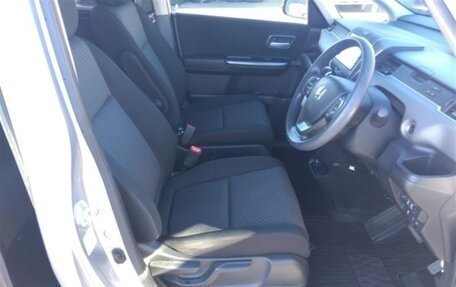 Honda Freed II, 2017 год, 1 455 000 рублей, 9 фотография