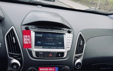 Hyundai ix35 I рестайлинг, 2013 год, 1 600 000 рублей, 10 фотография