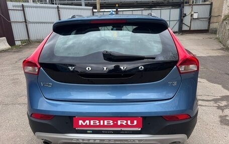 Volvo V40 Cross Country I, 2016 год, 1 799 999 рублей, 4 фотография