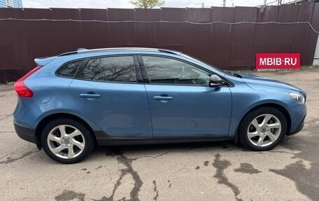 Volvo V40 Cross Country I, 2016 год, 1 799 999 рублей, 6 фотография