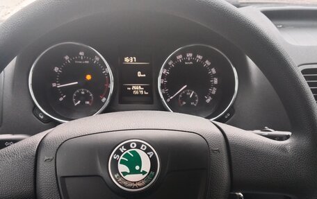 Skoda Yeti I рестайлинг, 2011 год, 550 000 рублей, 25 фотография