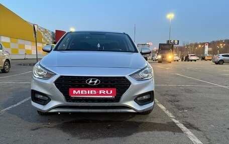 Hyundai Solaris II рестайлинг, 2017 год, 1 150 000 рублей, 3 фотография