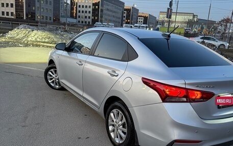 Hyundai Solaris II рестайлинг, 2017 год, 1 150 000 рублей, 10 фотография