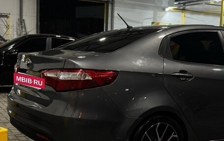 KIA Rio III рестайлинг, 2013 год, 860 000 рублей, 9 фотография