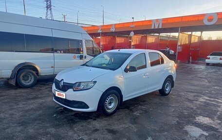 Renault Logan II, 2018 год, 579 000 рублей, 3 фотография