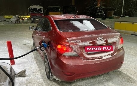 Hyundai Solaris II рестайлинг, 2012 год, 499 999 рублей, 11 фотография