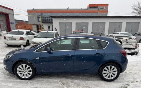 Opel Astra J, 2011 год, 499 999 рублей, 9 фотография