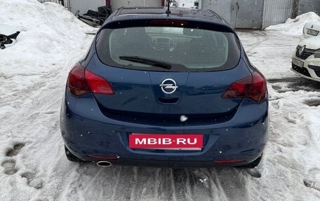 Opel Astra J, 2011 год, 499 999 рублей, 8 фотография