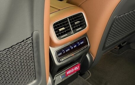 Mercedes-Benz GLE, 2024 год, 13 900 000 рублей, 17 фотография