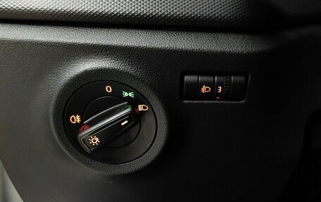 Volkswagen Polo VI (EU Market), 2021 год, 1 635 000 рублей, 18 фотография