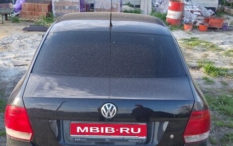Volkswagen Polo VI (EU Market), 2011 год, 550 000 рублей, 1 фотография
