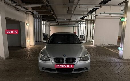 BMW 5 серия, 2006 год, 850 000 рублей, 1 фотография