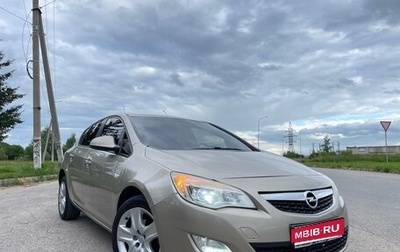 Opel Astra J, 2011 год, 670 000 рублей, 1 фотография