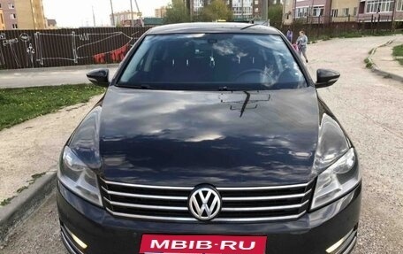 Volkswagen Passat B7, 2011 год, 750 000 рублей, 1 фотография