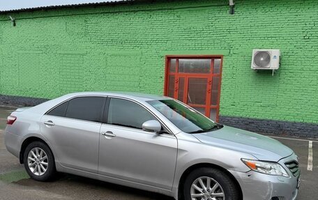 Toyota Camry, 2011 год, 1 000 000 рублей, 2 фотография