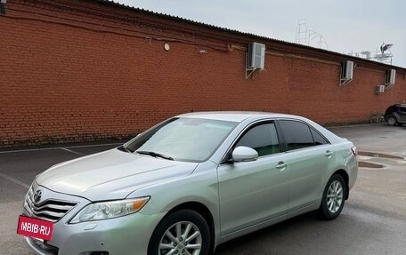 Toyota Camry, 2011 год, 1 000 000 рублей, 3 фотография