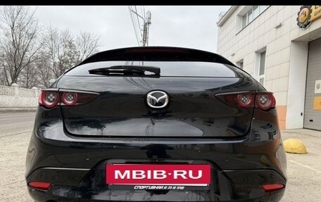 Mazda 3, 2019 год, 1 250 000 рублей, 4 фотография