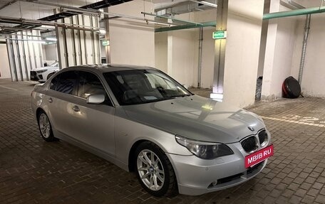 BMW 5 серия, 2006 год, 850 000 рублей, 3 фотография