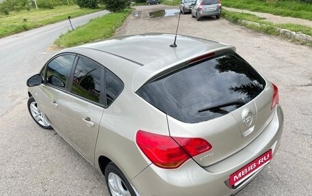 Opel Astra J, 2011 год, 670 000 рублей, 4 фотография