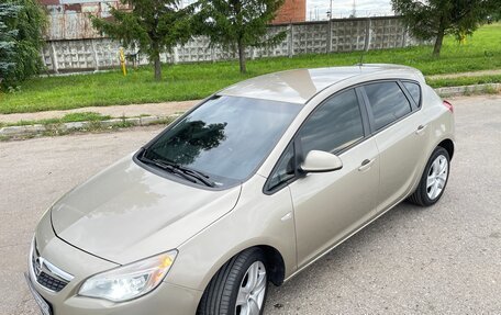 Opel Astra J, 2011 год, 670 000 рублей, 5 фотография