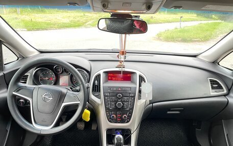 Opel Astra J, 2011 год, 670 000 рублей, 7 фотография