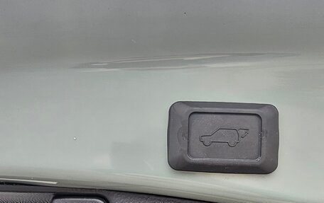 Toyota RAV4, 2023 год, 4 800 000 рублей, 4 фотография