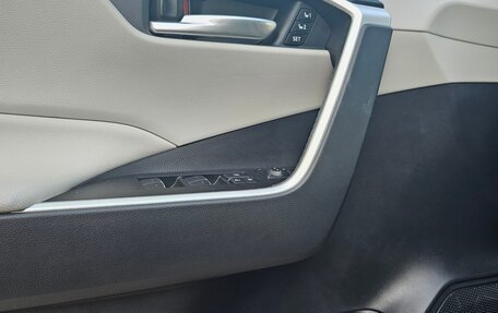 Toyota RAV4, 2023 год, 4 800 000 рублей, 26 фотография