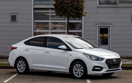 Hyundai Solaris II рестайлинг, 2019 год, 1 095 000 рублей, 3 фотография