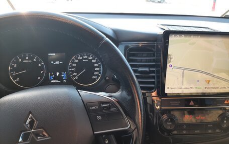 Mitsubishi Outlander III рестайлинг 3, 2019 год, 2 150 000 рублей, 17 фотография