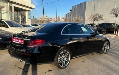 Mercedes-Benz E-Класс, 2020 год, 2 980 000 рублей, 5 фотография