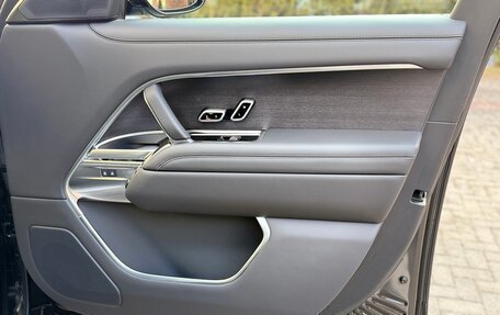 Land Rover Range Rover IV рестайлинг, 2025 год, 21 999 990 рублей, 30 фотография