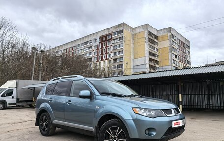 Mitsubishi Outlander III рестайлинг 3, 2007 год, 875 000 рублей, 3 фотография