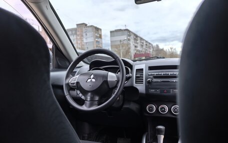 Mitsubishi Outlander III рестайлинг 3, 2007 год, 875 000 рублей, 10 фотография