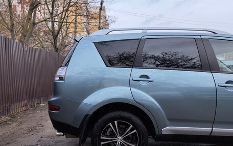 Mitsubishi Outlander III рестайлинг 3, 2007 год, 875 000 рублей, 16 фотография