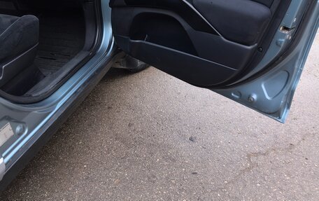 Mitsubishi Outlander III рестайлинг 3, 2007 год, 875 000 рублей, 28 фотография