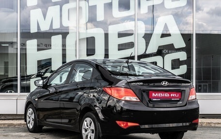 Hyundai Solaris II рестайлинг, 2015 год, 1 050 000 рублей, 2 фотография