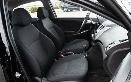 Hyundai Solaris II рестайлинг, 2015 год, 1 050 000 рублей, 8 фотография