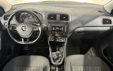 Volkswagen Polo VI (EU Market), 2016 год, 999 800 рублей, 9 фотография