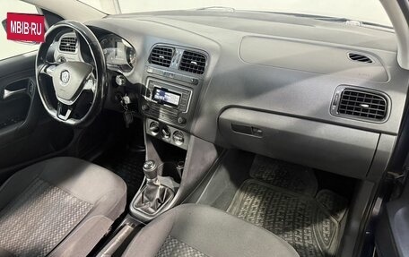 Volkswagen Polo VI (EU Market), 2016 год, 999 800 рублей, 3 фотография