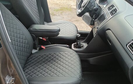 Volkswagen Polo VI (EU Market), 2019 год, 1 300 000 рублей, 2 фотография