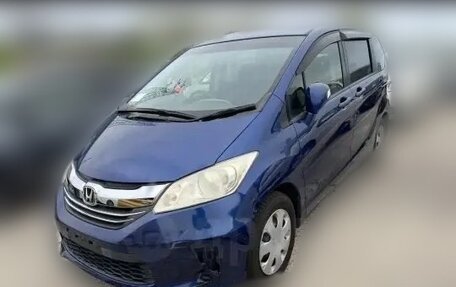 Honda Freed I, 2015 год, 950 000 рублей, 2 фотография